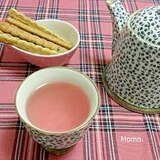ピンク色のお茶♪爽やかゆかり茶